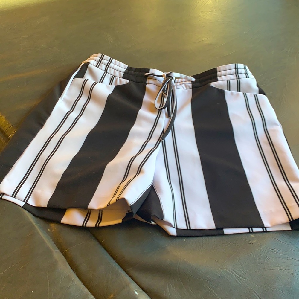 INC brand black /white striped shorts ladies sz S